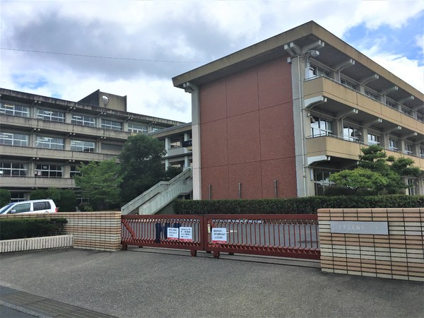 グランドメゾン尾西三条　一宮市立尾西第一中学校（中学校）／1448m　