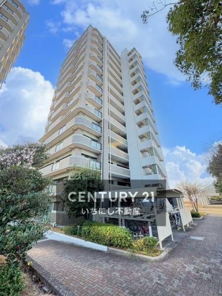 再生住宅「エミナス」・リビオ上名和Ｂ棟　その他現地　落ち着いた街並みに映える外観