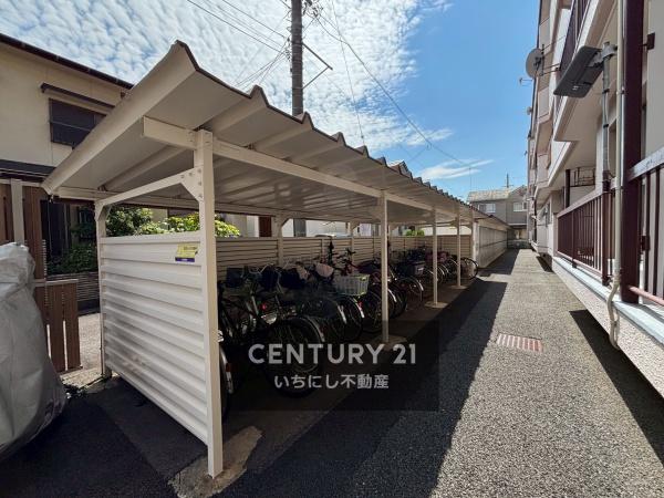 馬引コーポラスB棟　その他共用部分　駐輪場。