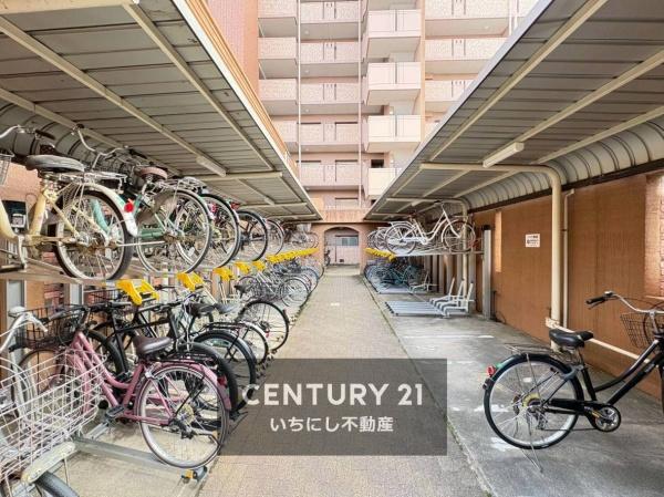 再生住宅「エミナス」・シャトレ愛松稲沢8　その他共用部分　駐輪場。