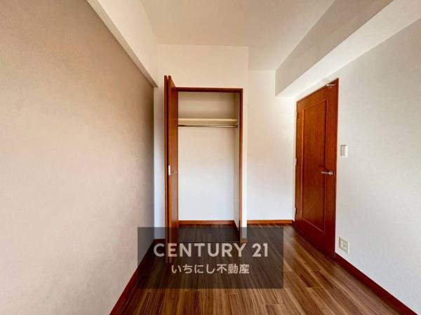 再生住宅「エミナス」・シャトレ愛松稲沢8　収納　南側洋室の収納