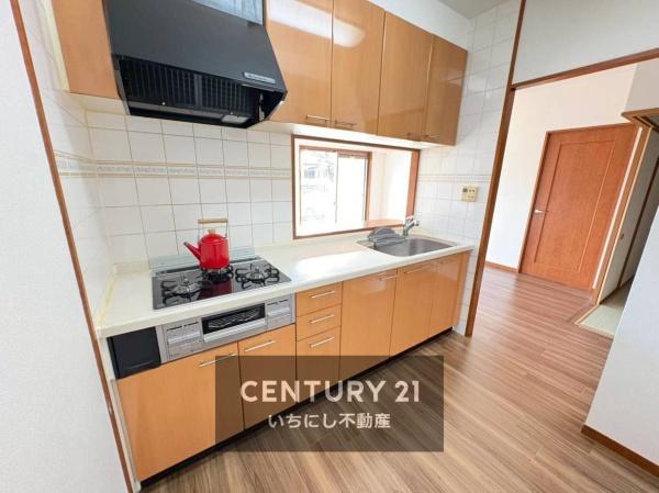 再生住宅「エミナス」・シャトレ愛松稲沢8　キッチン　開放的なキッチン