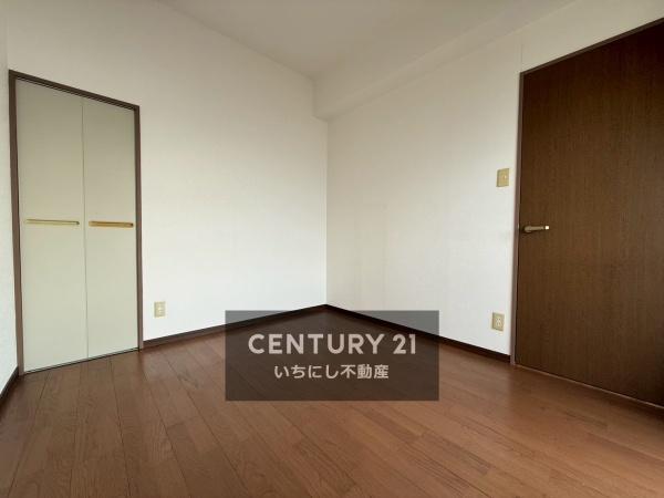 ユーハウス大野海岸 洋室 クローゼットつきの洋室です! ユーハウス大野海岸 洋室 クローゼットつきの洋室です!