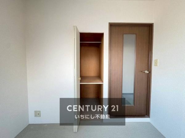 再生住宅「エミナス」・グリーンコーポ江南　収納　北東側洋室の収納。