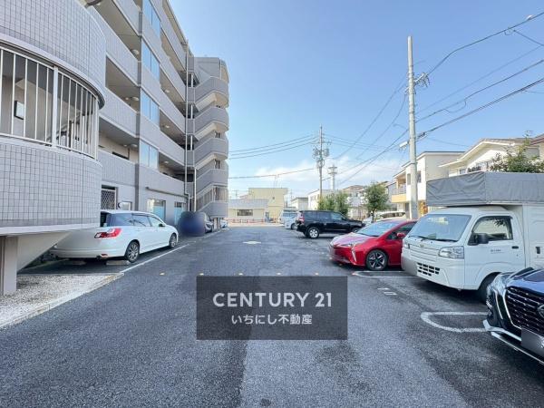 モアグレース住吉Ⅲ　駐車場　