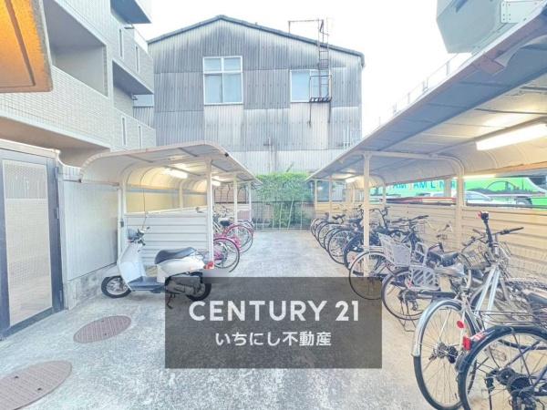 再生住宅「エミナス」・ユーハウス正徳　リビング　