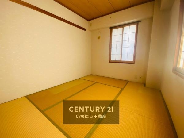 「再生エミナス」・日岡町パークハウス　和室　足をのばしてくつろげる6帖の和室